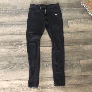 Nike dri-fit workout leggings. Size M